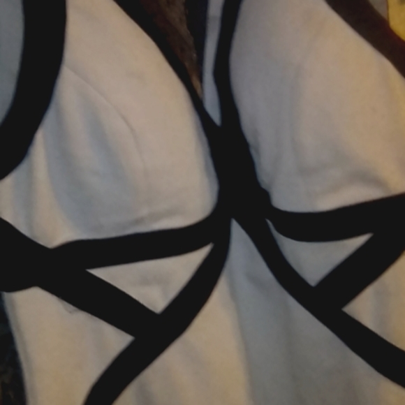 A dress from HAUTE MONDE - Picture 1 of 5